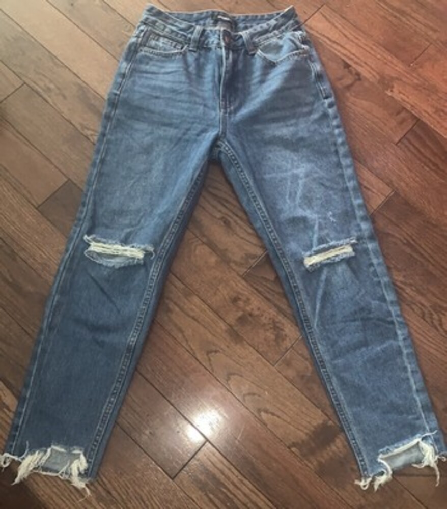 American BAZI Women’s Distressed Boyfriend Blue Jeans‎ Size Small